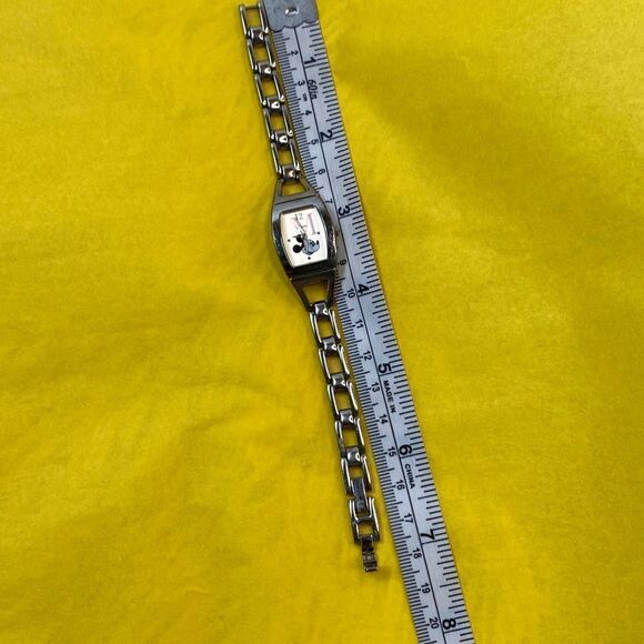 Disney Mickey  Mouse Watch - Picture 5 of 9